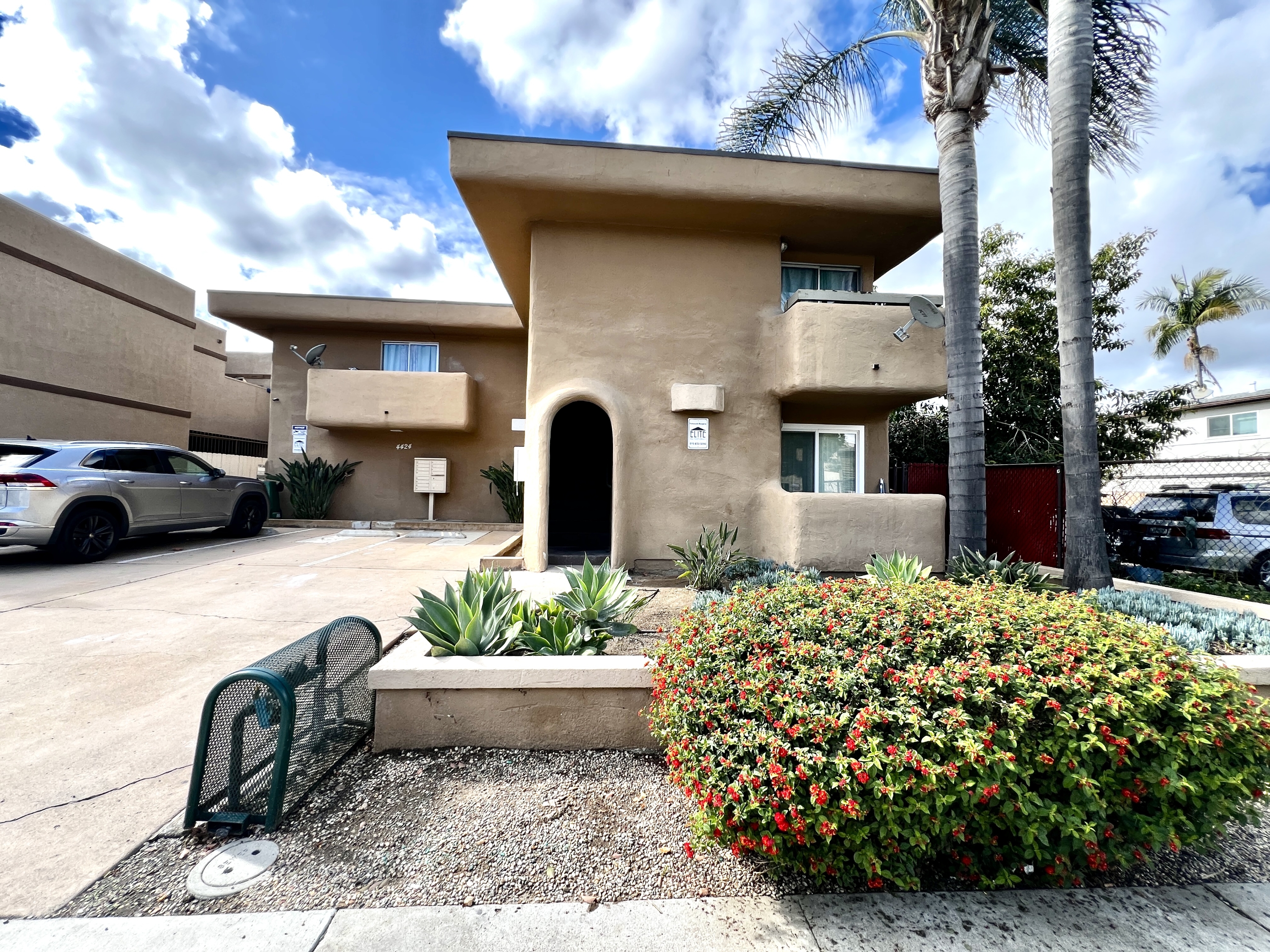 4424 47th St. - 5