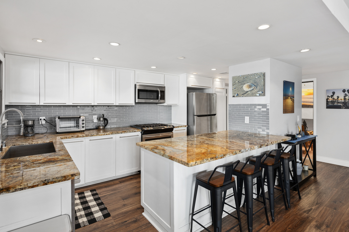 188 Date Avenue - 1
